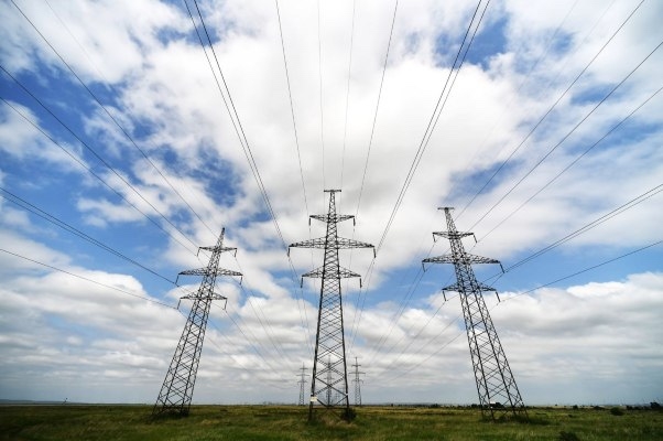 Россия вошла в тройку стран «Большой двадцатки» с самым дешёвым бытовым электричеством, следует из данных статистики Евростата и Росстата.