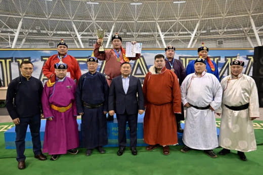Владислав Ховалыг