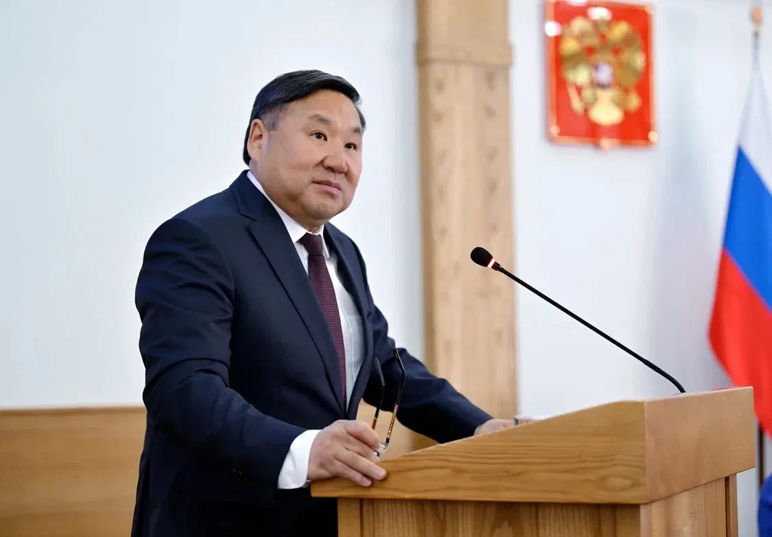 Владислав Ховалыг выступит с отчетом о работе Правительства Тувы Владислав Ховалыг выступит с отчетом о работе Правительства Тувы