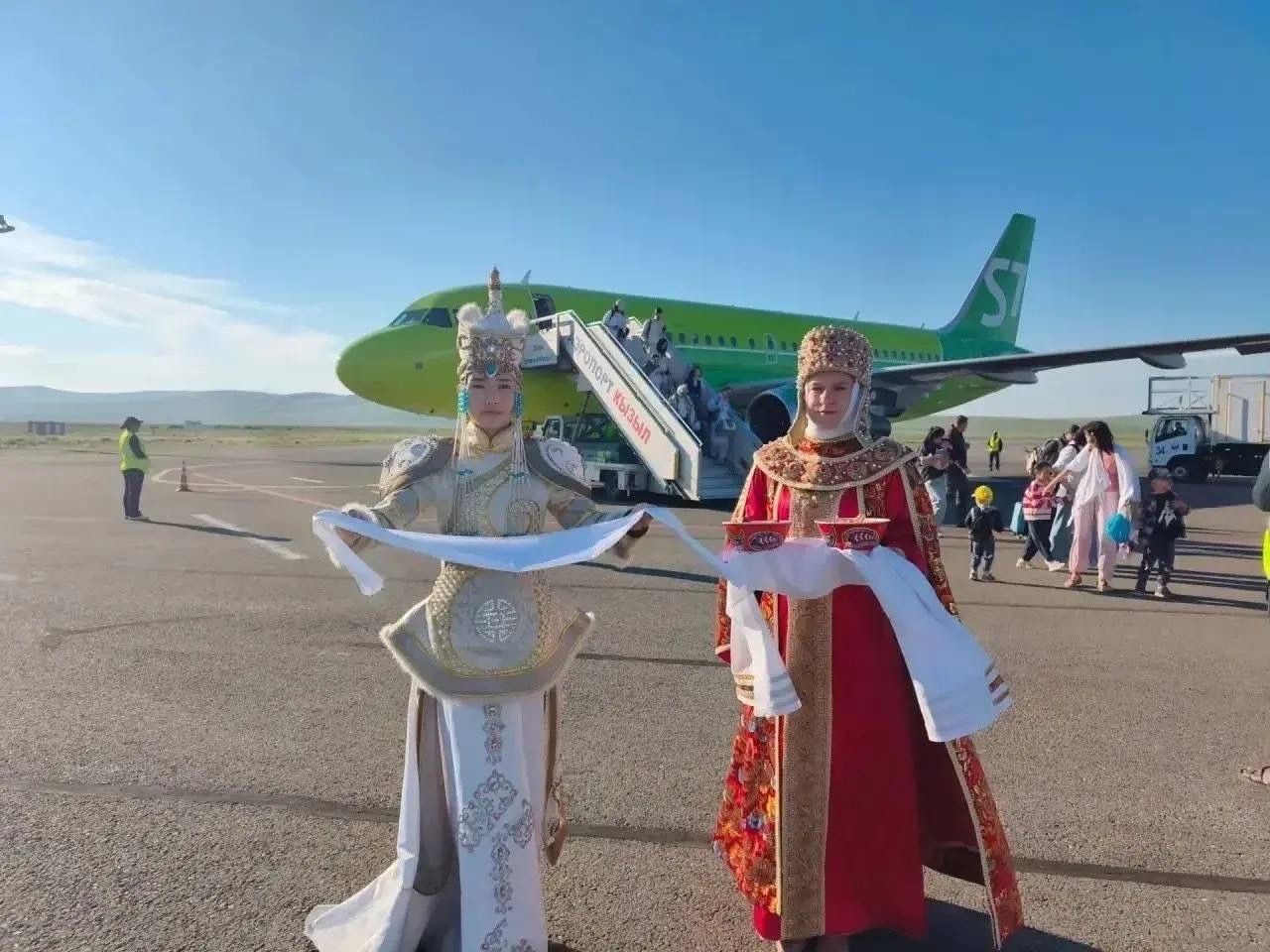 С 5 августа мы увеличиваем количество прямых авиарейсов между Москвой и Кызылом до трех в неделю С 5 августа мы увеличиваем количество прямых авиарейсов между Москвой и Кызылом до трех в неделю