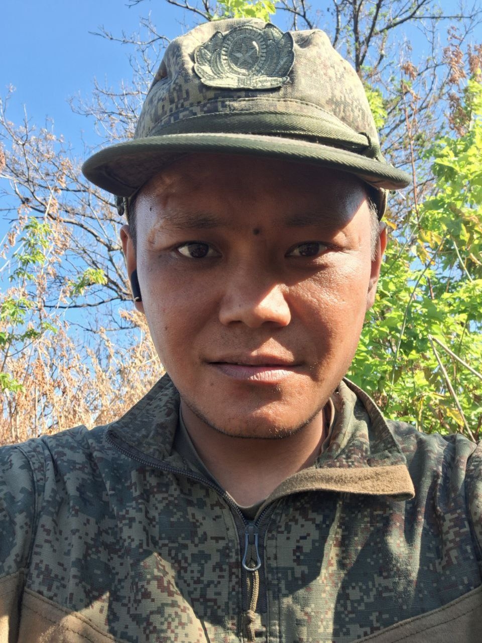 Мероприятия, посвященные светлой памяти участника СВО, кавалера Ордена Мужества Ичин-Норбу Орлана Мергеновича<p>20 марта, пятница<p> ЦДиК<p>16:00<p>Фестиваль-конкурс патриотических песен "Чуртум биле чонум сеңээ"<p>(возрастная категория - дети и взрослые,