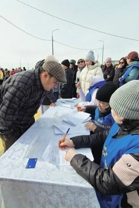 В воскресенье, 5 апреля, депутаты Хурала представителей Кызылского кожууна присоединились к акции "10 тысяч шагов к здоровью" В воскресенье, 5 апреля, депутаты Хурала представителей Кызылского кожууна присоединились к акции "10 тысяч шагов к здоровью"