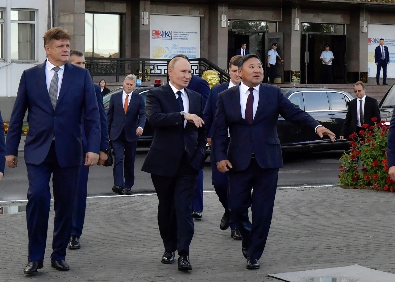 Президент России Владимир Путин отмечает свой 73-й день рождения Президент России Владимир Путин отмечает свой 73-й день рождения
