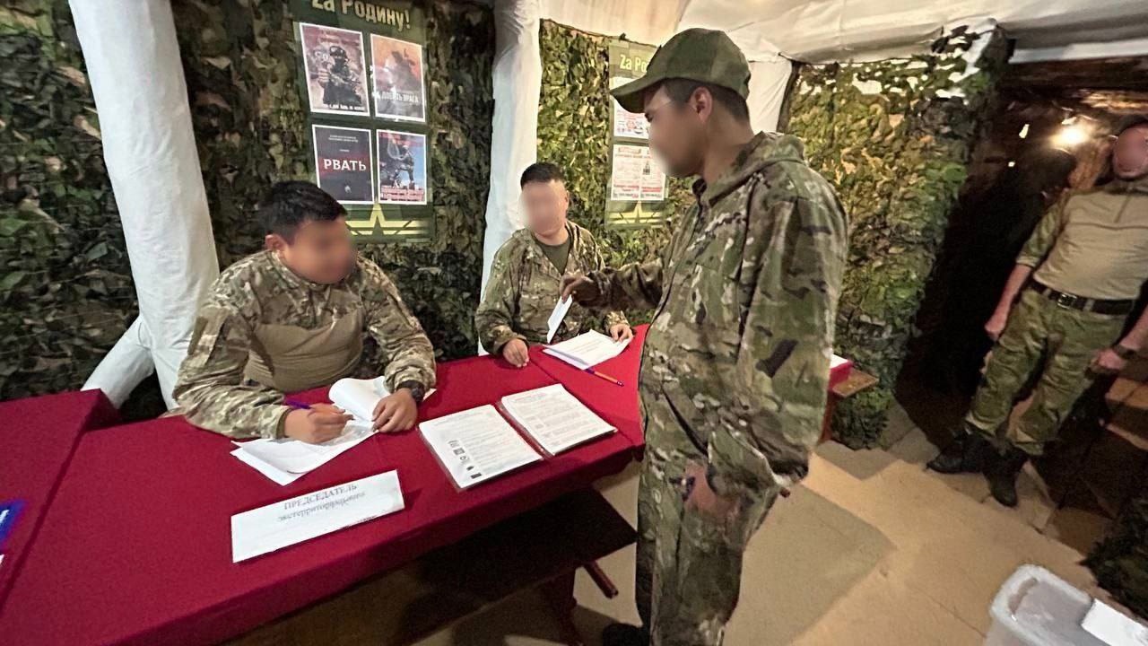 Тува создает летопись мужества: архив СВО пополнился уникальными документами Тува создает летопись мужества: архив СВО пополнился уникальными документами