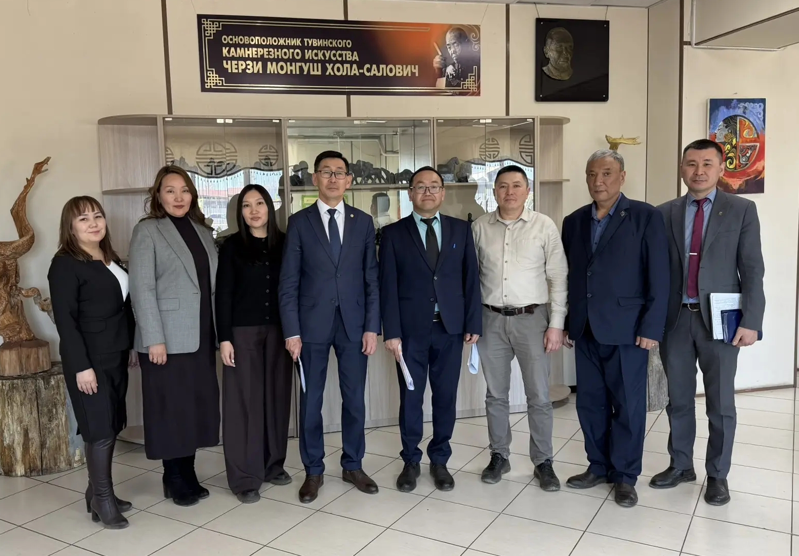 Сегодня, 2 апреля 2026 года, на территории Чаа-Хольского кожууна состоялось важное мероприятие – отчет о результатах деятельности Правительства Республики Тыва за 2025 год и приоритетных планах на 2026 год