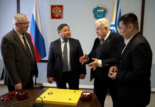 Владислав Ховалыг