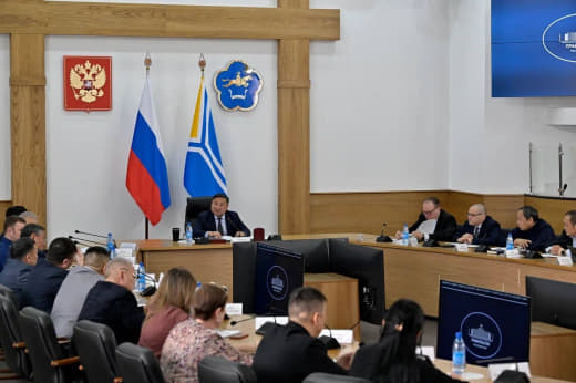 Владислав Ховалыг