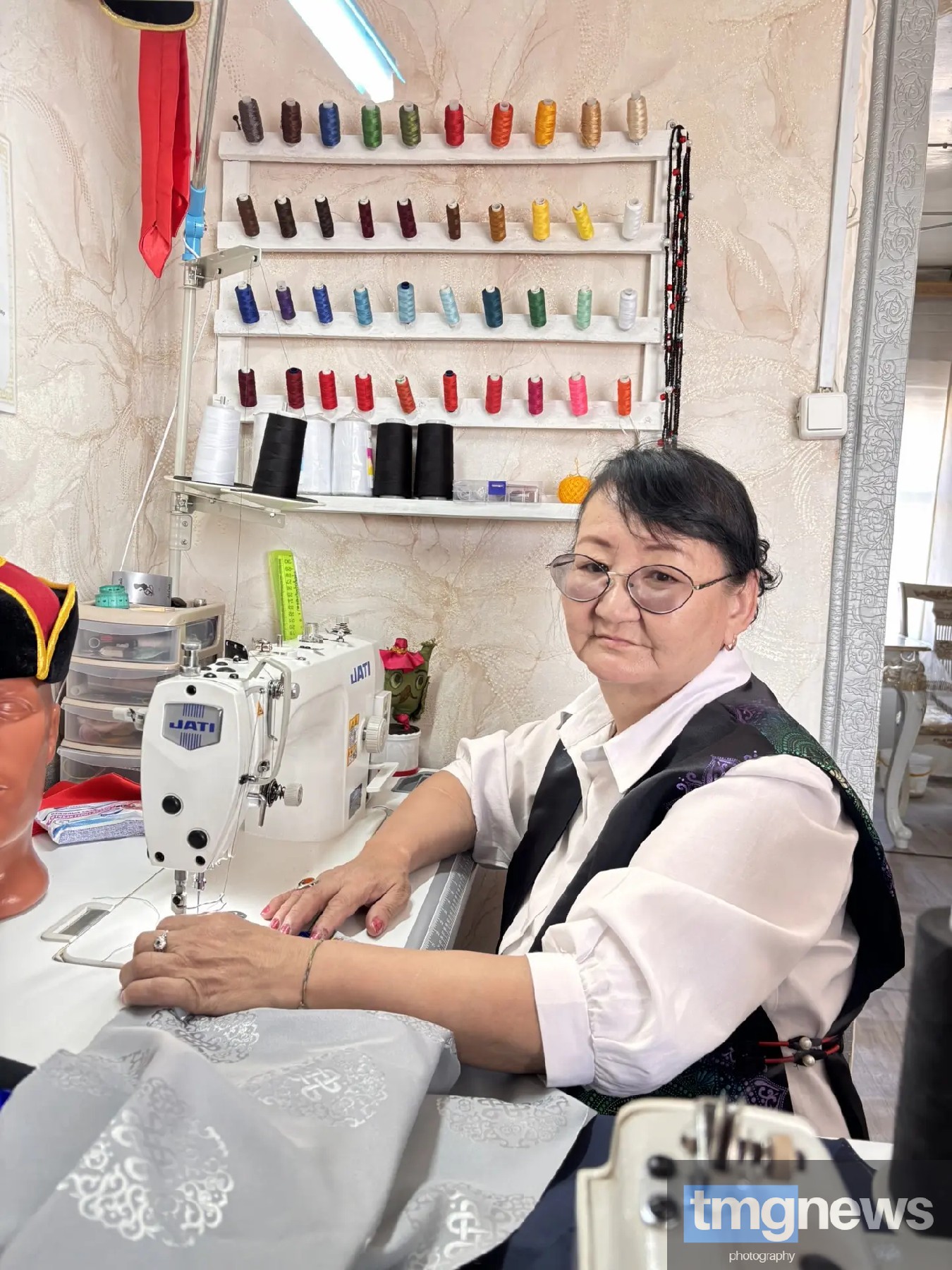 350 тысяч на старт: как Саида Сарыг открыла швейное дело и обучила всю семью