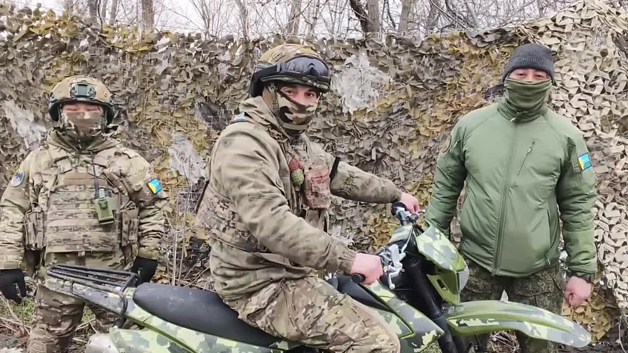 Наш кожуунный отправленный мотоцикл получили земляки односельчане