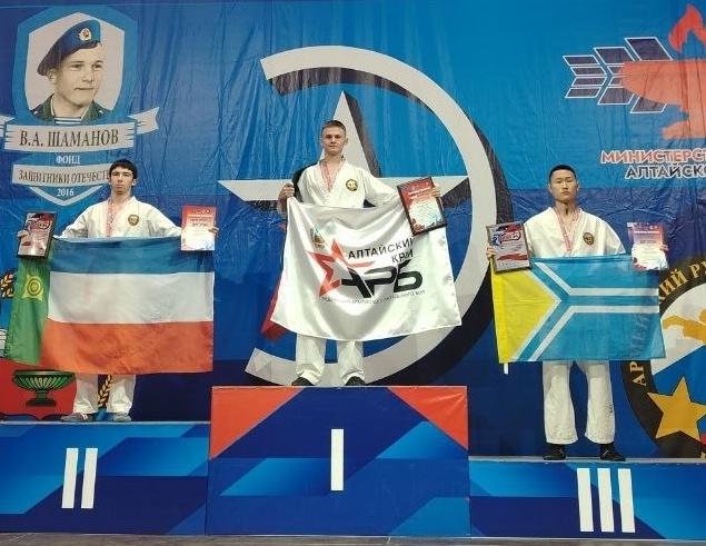 Спортсмены из Тувы отличились на всероссийском турнире по армейскому рукопашному бою Спортсмены из Тувы отличились на всероссийском турнире по армейскому рукопашному бою