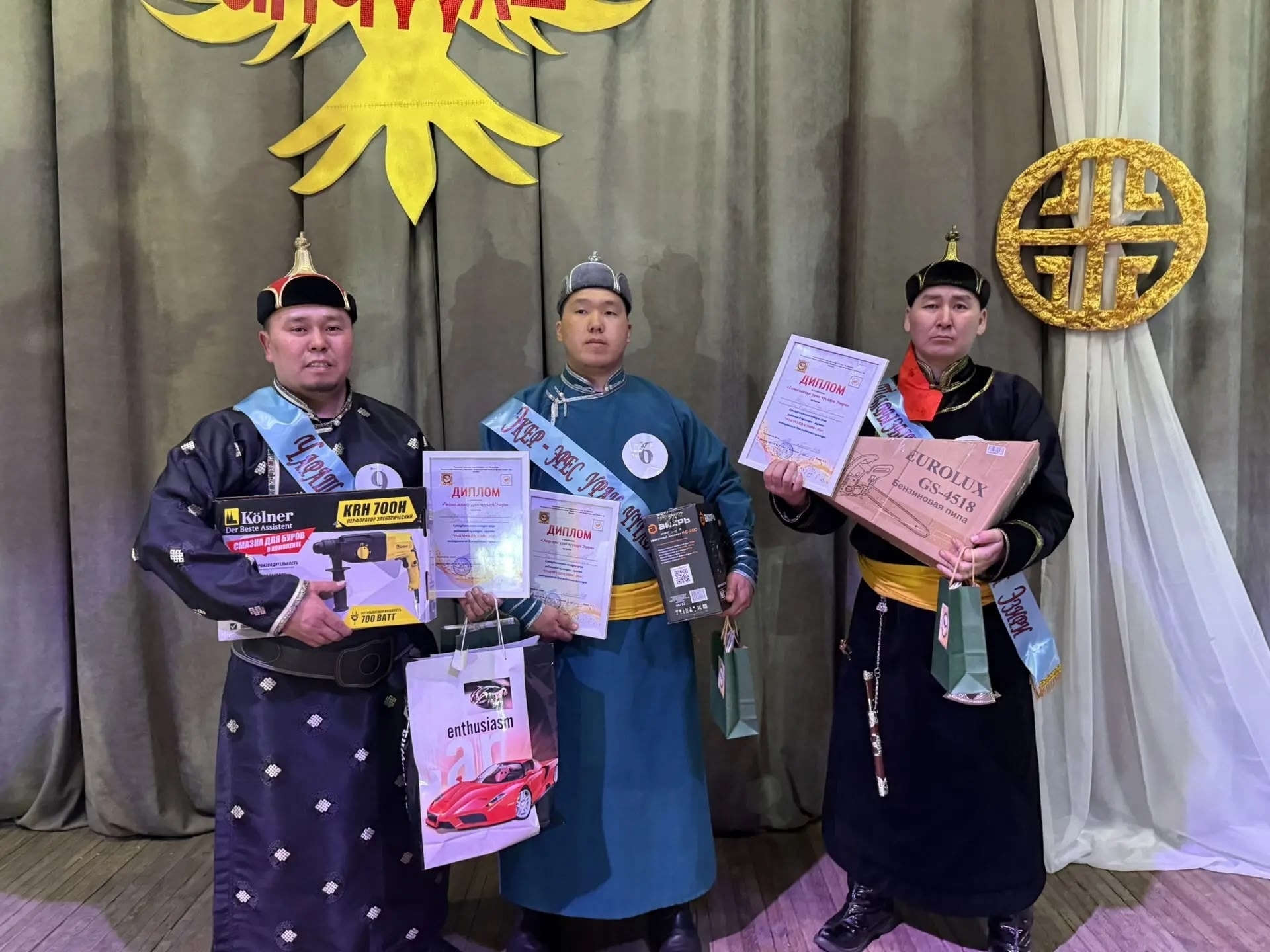 «Лучшие орлы культуры» Тес-Хемского кожууна — блестящий успех на республиканском конкурсе «Уран-чуулдун эзири - 2026»<p>25 марта в России отмечается День работников культуры