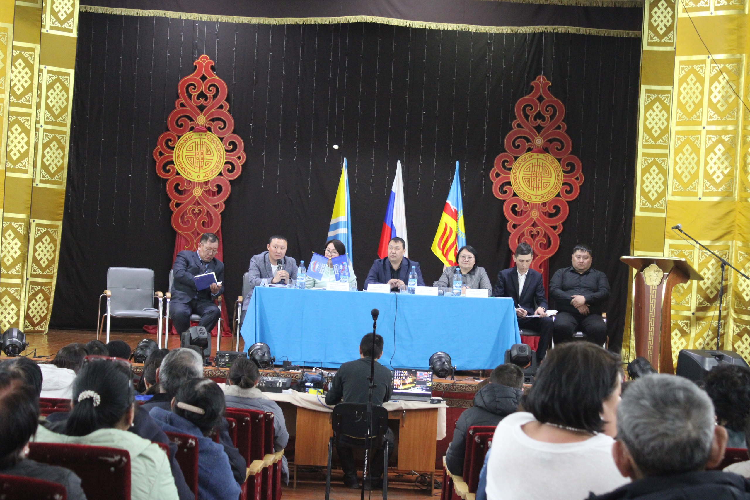 Тыва Чазакты5 2025 чылдаа кылып чоруткан ажылылың отчеттуг хуралы Өвүр кожууннуң суурларынга болуп эрткен
