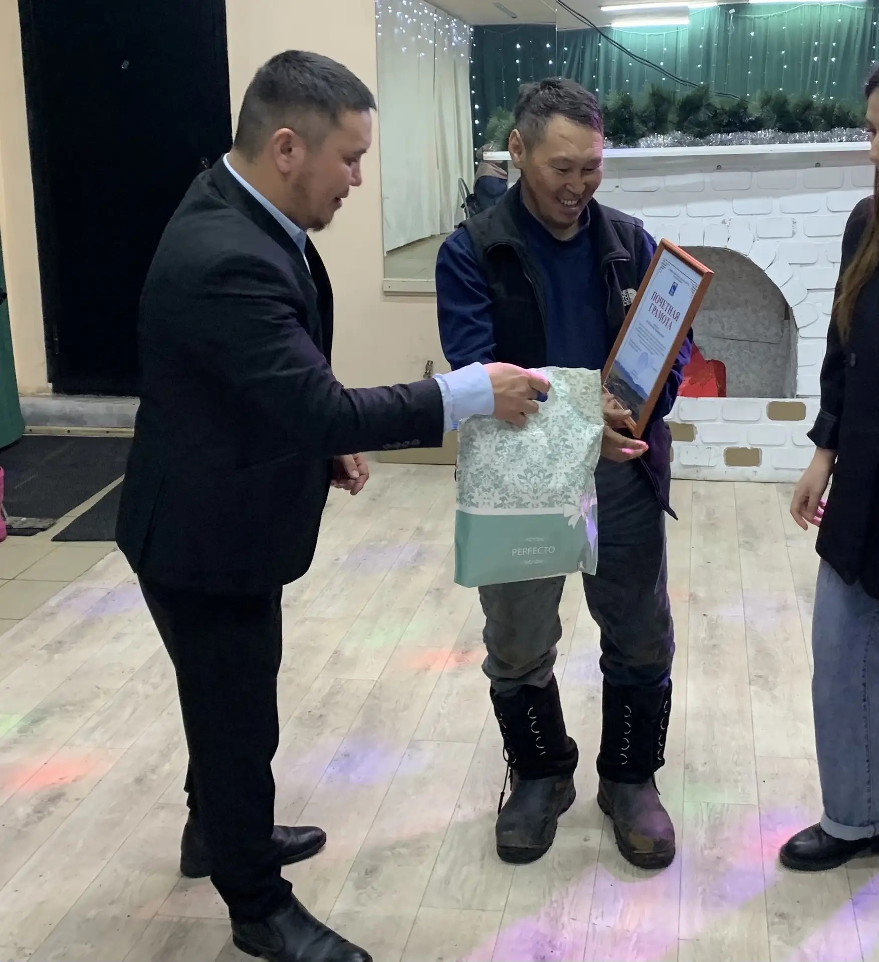 Вчера, 15 марта, свой профессиональный праздник отметили те, кто делает нашу жизнь комфортной, — работники ЖКХ