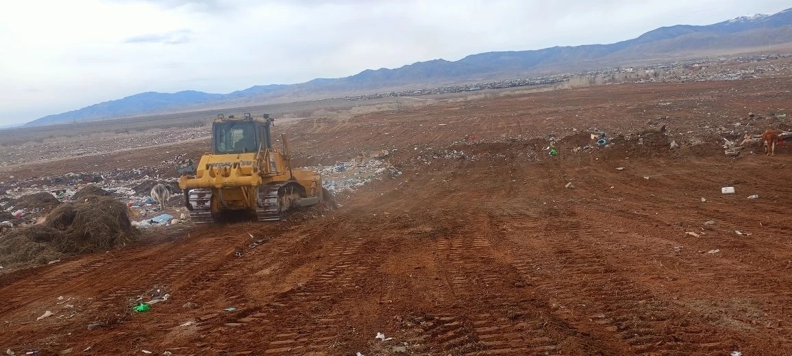 В Тес-Хемском районе стартовала очистка свалки на берегу Дыттыг-Хема