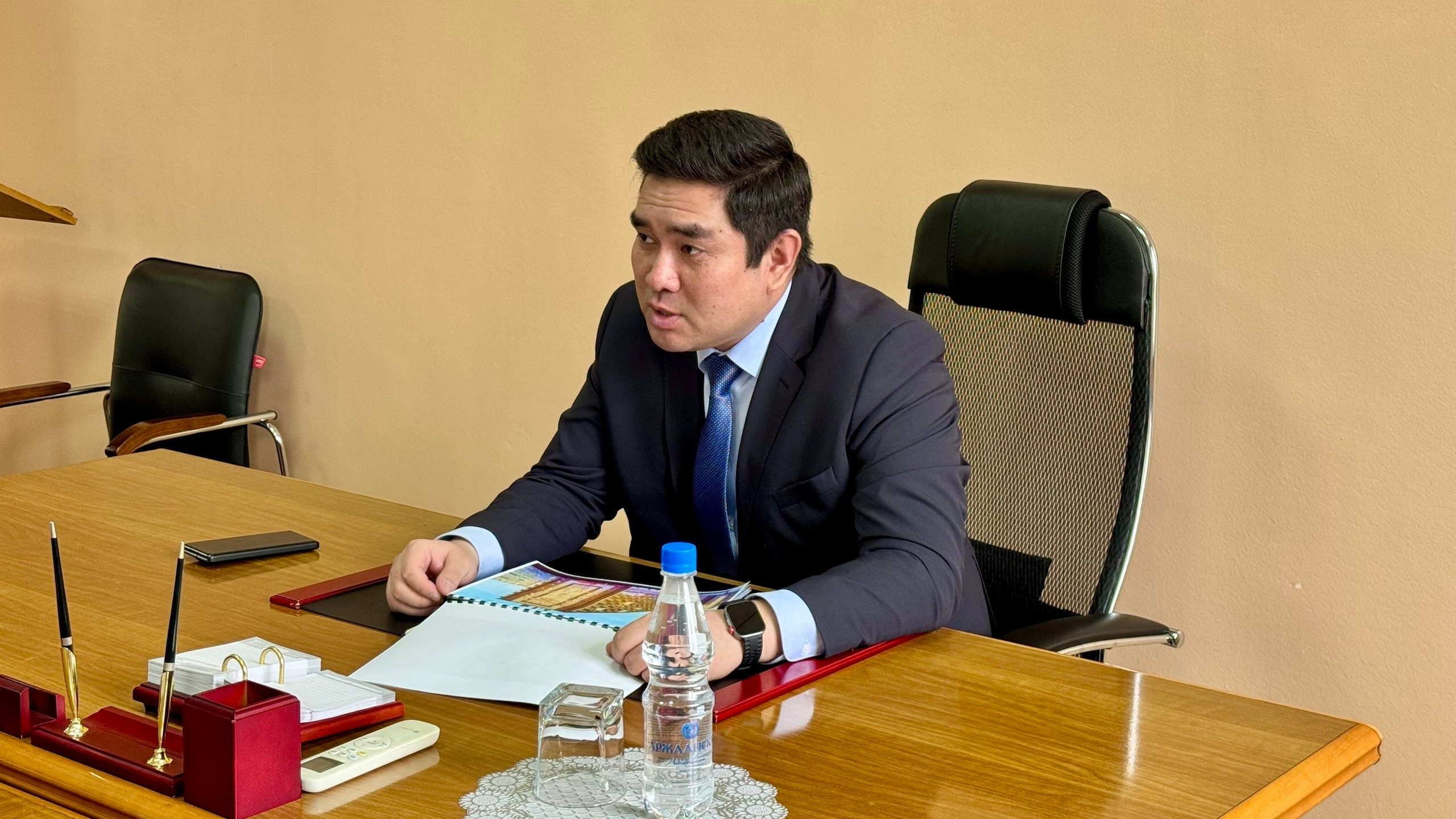 Крупные частные компании приступят к нанесению муралов на фасады многоквартирных домов в преддверии международного буддийского форума