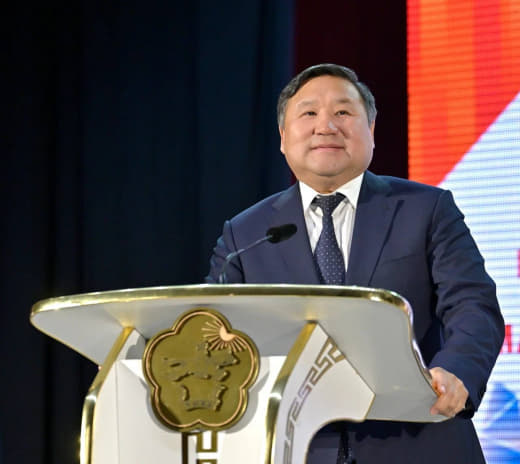 Владислав Ховалыг