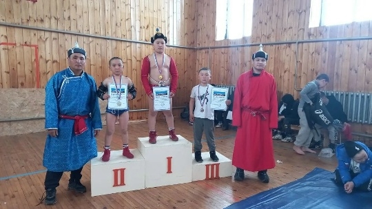 В Бай-Тайгинском районе прошел турнир по борьбе хүреш среди дошкольников