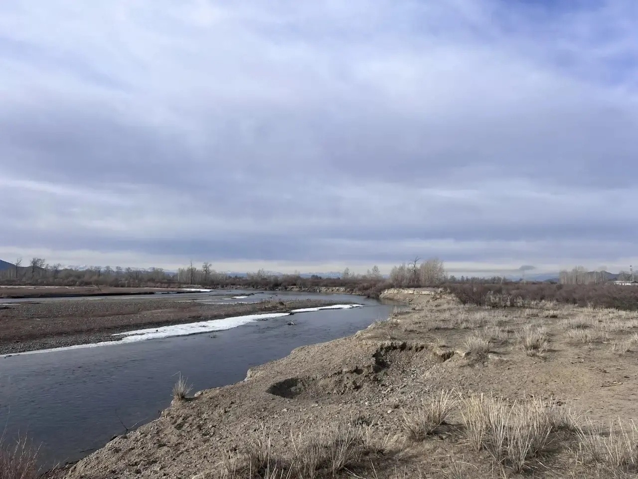 Март 31-нин хунунде ажылчын болук,кожуун чагырга даргазынын албан хулээлгезин кууседип турар даргавыс Хомушку М