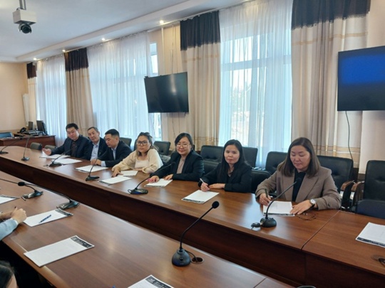 Сегодня сотрудники Минэкономразвития Тувы приняли участие в III Всероссийском научно-технологическом диктанте "Технопром".