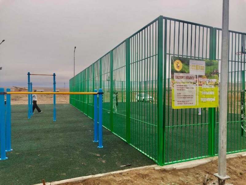 При финансовой поддержке золотодобывающей компании ООО «Тардан-Голд» и в рамках федерального проекта «Благоустройство сельских территорий» государственной программы «Комплексное развитие сельских территорий» на территории с. Сукпак проводится работа по ус При финансовой поддержке золотодобывающей компании ООО «Тардан-Голд» и в рамках федерального проекта «Благоустройство сельских территорий» государственной программы «Комплексное развитие сельских территорий» на территории с. Сукпак проводится работа по ус