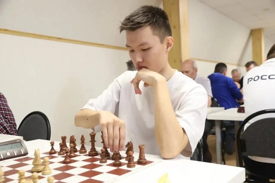 Шахматист из Тувы Алдар Ооржак стал чемпионом России по блицу среди спортсменов с нарушениями слуха