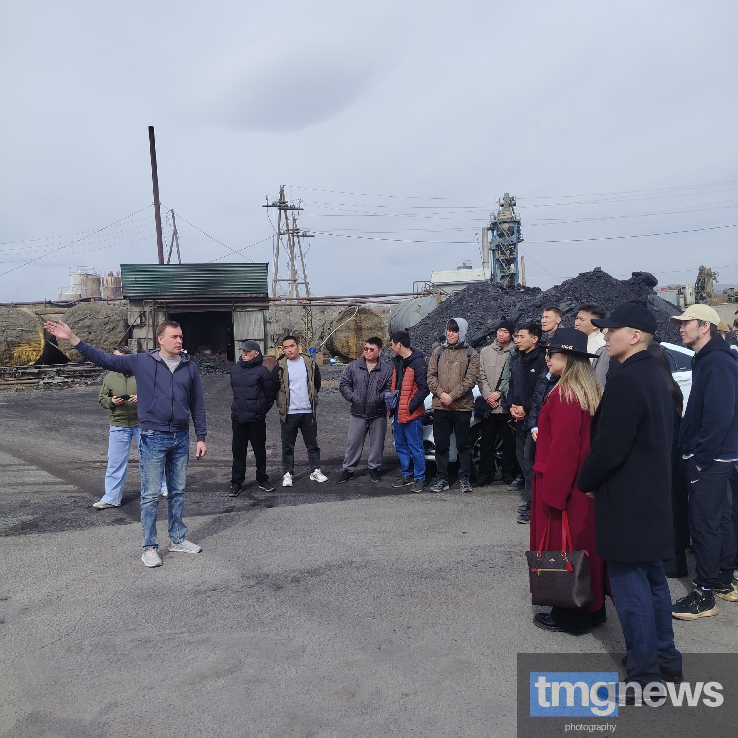 Студенты ТувГУ ознакомились с работой дорожной лаборатории ООО «Восток» в рамках нацпроекта «Инфраструктура для жизни»