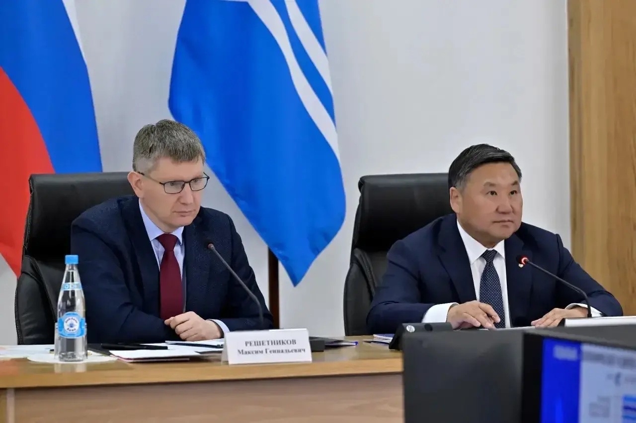 В рамках визита большой делегации федерального центра в Кызыл мы провели в Правительстве совещание по социально-экономическому развитию Тувы