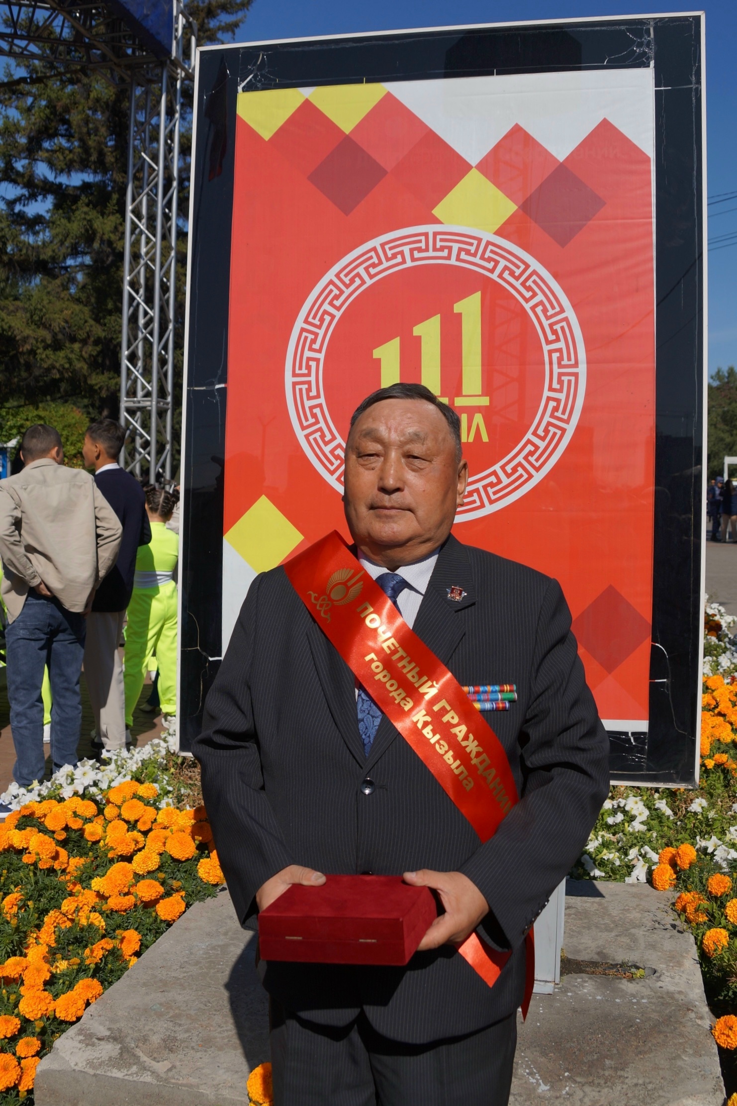 Сегодня свой 70-летний юбилей отмечает Почётный гражданин города Кызыла, ветеран пожарной службы Тувы Николай Монгуш
