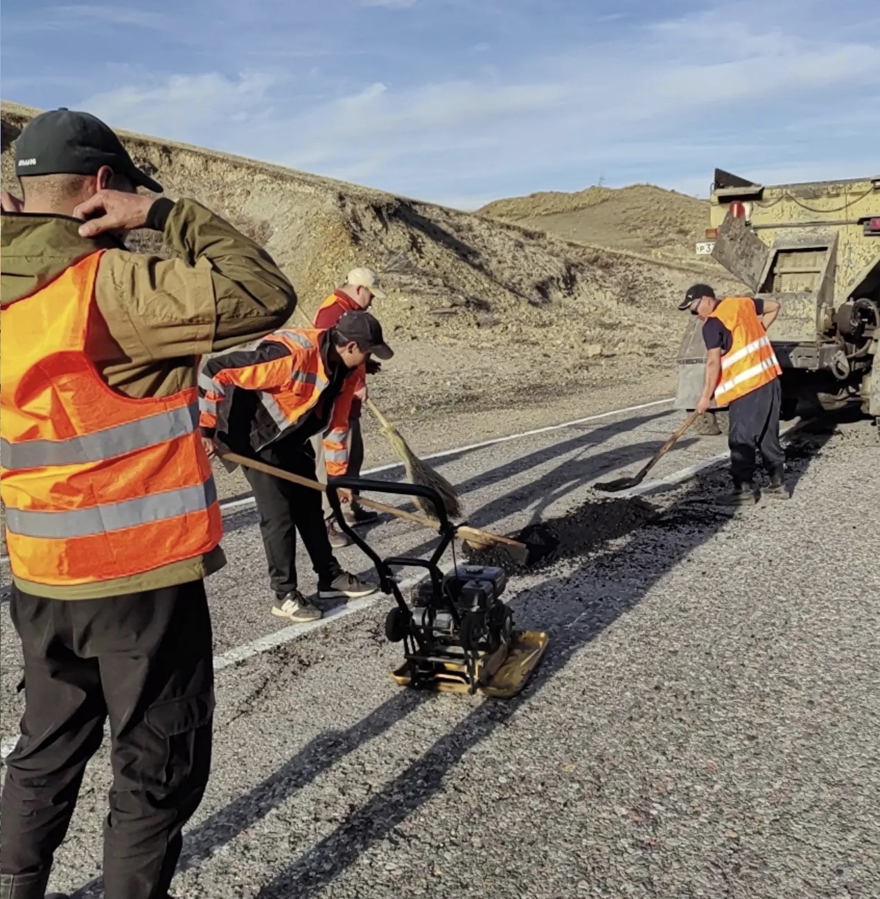 В Туве проводится комплекс работ по ремонту и повышению безопасности дорог