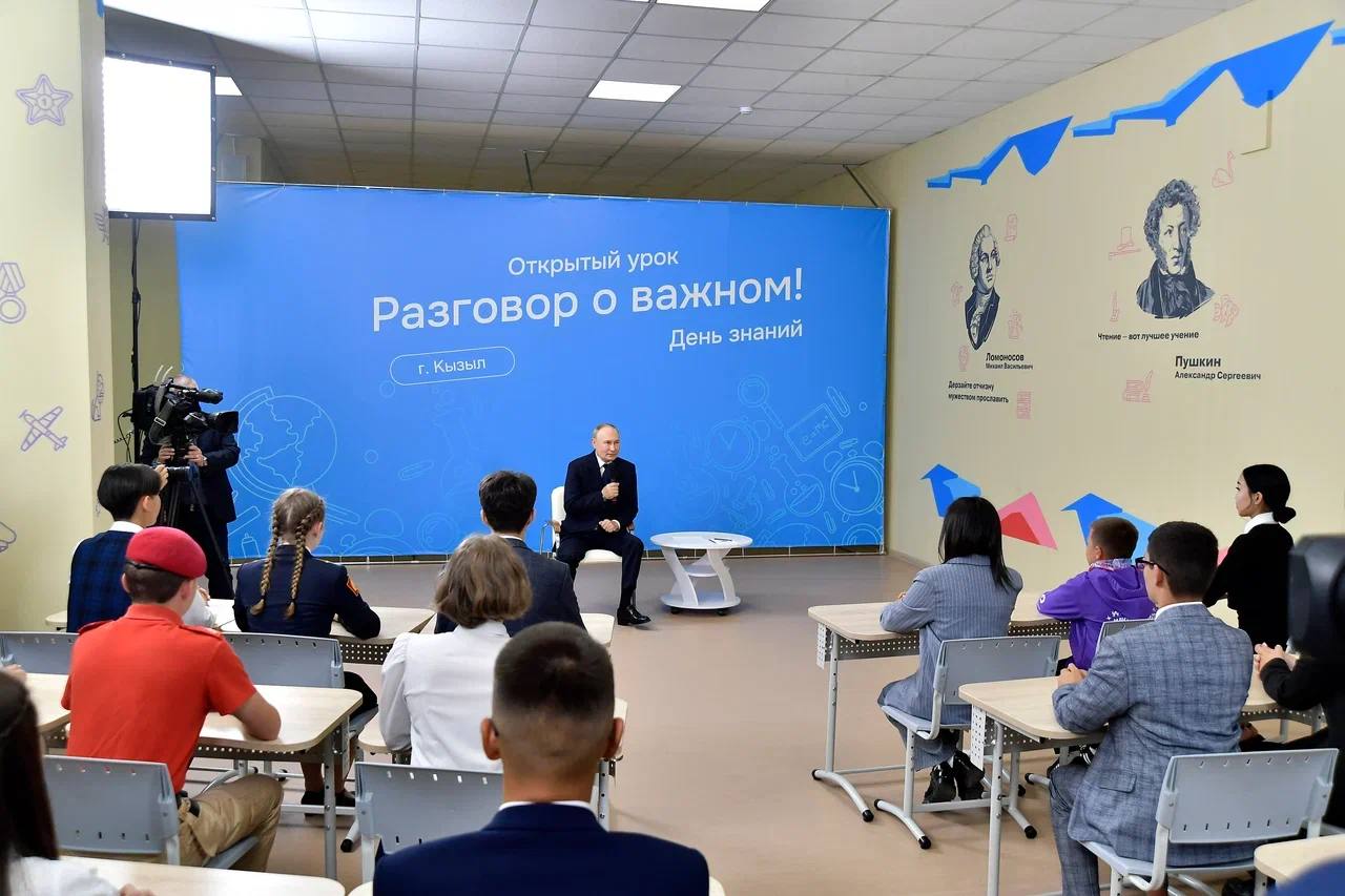 В этом году стартовали новые национальные проекты, инициированные Президентом страны Владимиром Владимировичем Путиным. Они определяют развитие во всех сферах на ближайшие годы, позволят улучшить качество жизни населения республики, поднять на более высок