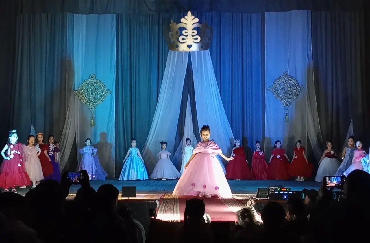 В Ак-Довураке выбрали мини-мисс-2026