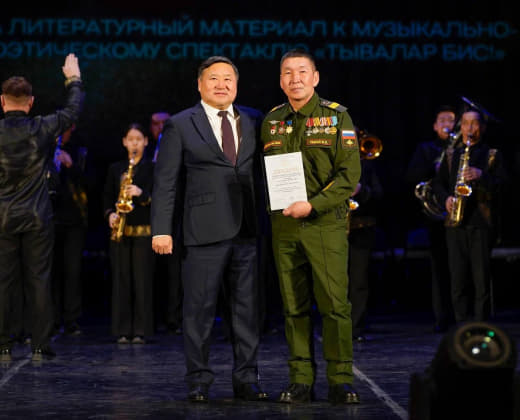 Владислав Ховалыг