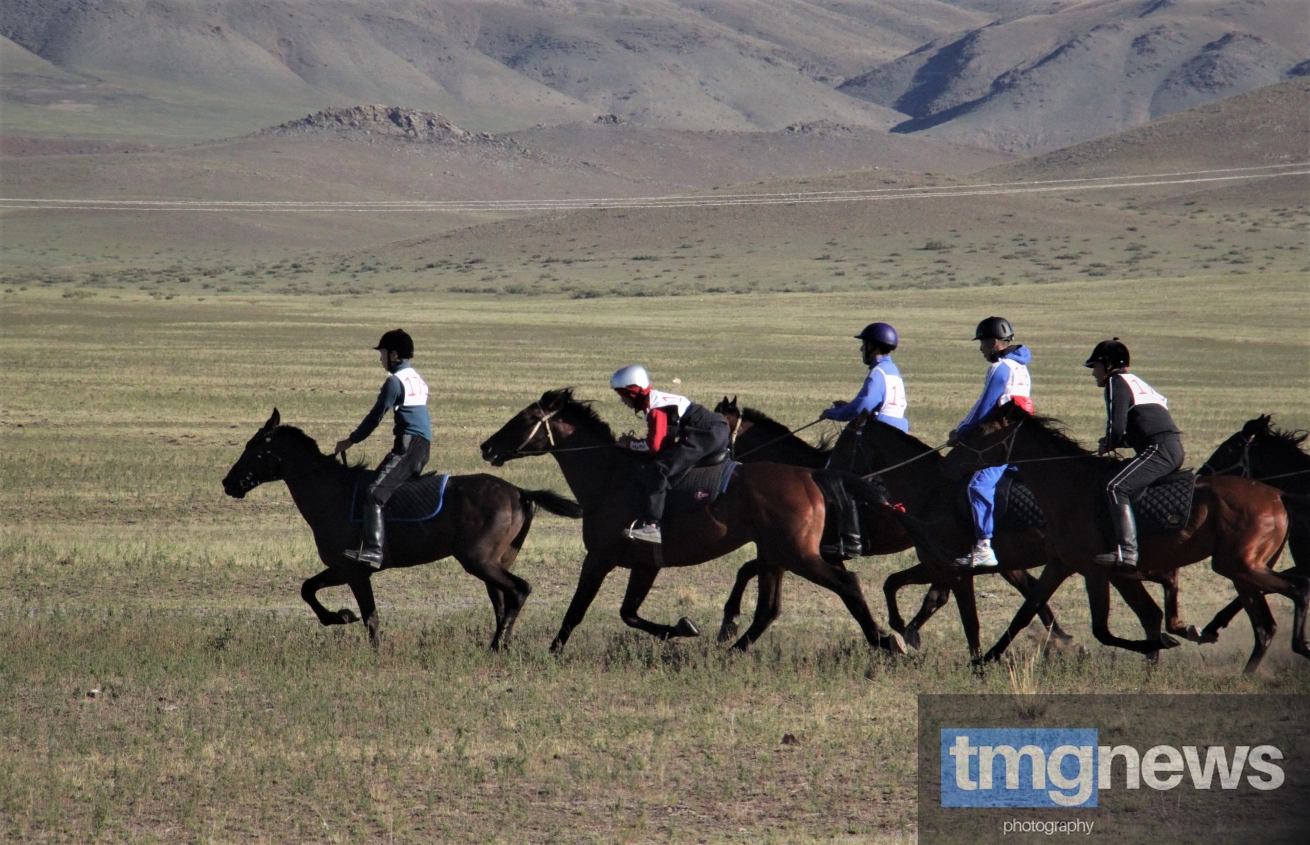 В Туве открывают XXXIII сезон республиканских конных скачек