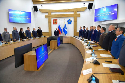 Владислав Ховалыг