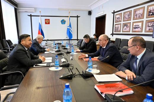 Владислав Ховалыг
