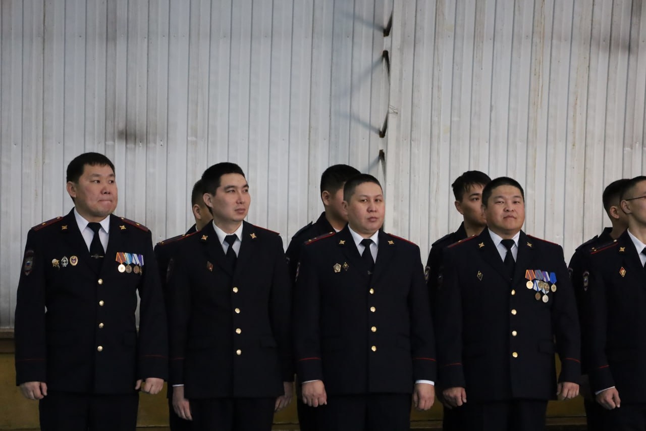 В ДЕНЬ ПРОФЕССИОНАЛЬНОГО ПРАЗДНИКА УЧАСТКОВЫЕ ПОЛУЧИЛИ НАГРАДЫ