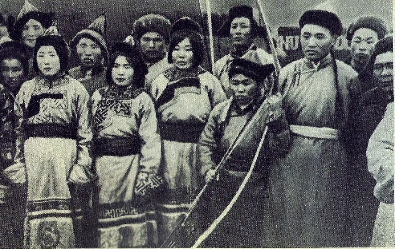 К 90-летнему юбилейному сезону Национального театра К 90-летнему юбилейному сезону Национального театра